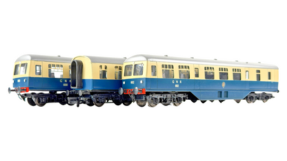 SILVER FOX MODELS OO GAUGE - GNR NORTHERN IRISH AEC CLASS 600 RAILCAR 3 CAR SET