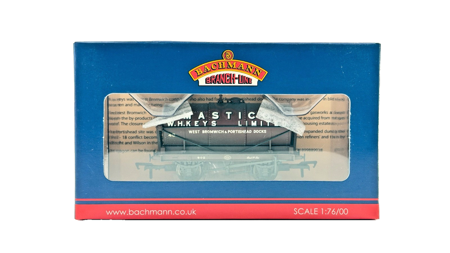 BACHMANN 00 GAUGE - 37-659Y - 14 TON TANK WAGON MASTICO NO.48 (WARLEY)
