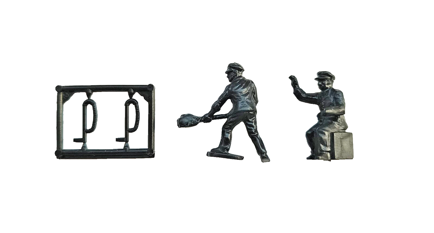 HORNBY 00 GAUGE - X1400 - TRAIN DRIVER, FIREMAN & VACUUM PIPE DETAIL PACK SEALED