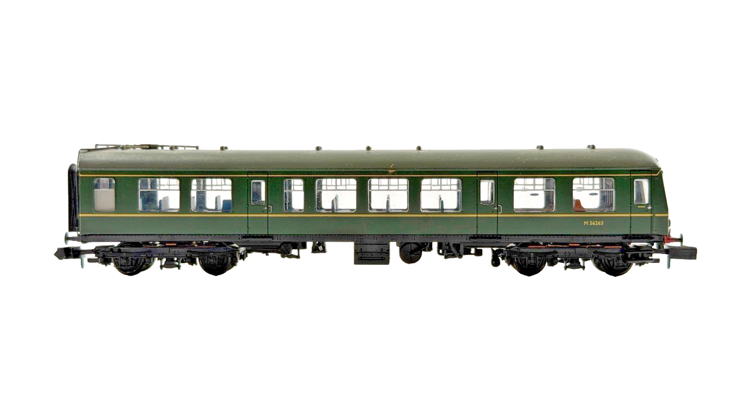 GRAHAM FARISH N GAUGE - 371-875A - CLASS 108 DMU 2 CAR BR GREEN SPEED WHISKERS