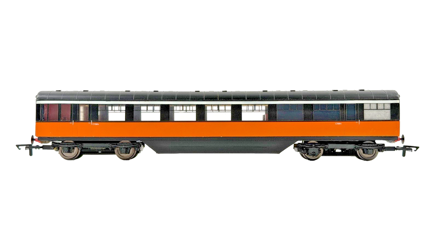 SILVER FOX MODELS OO GAUGE - IRISH RAIL ORANGE & BLACK BUT CLASS 700 RAILCAR SET