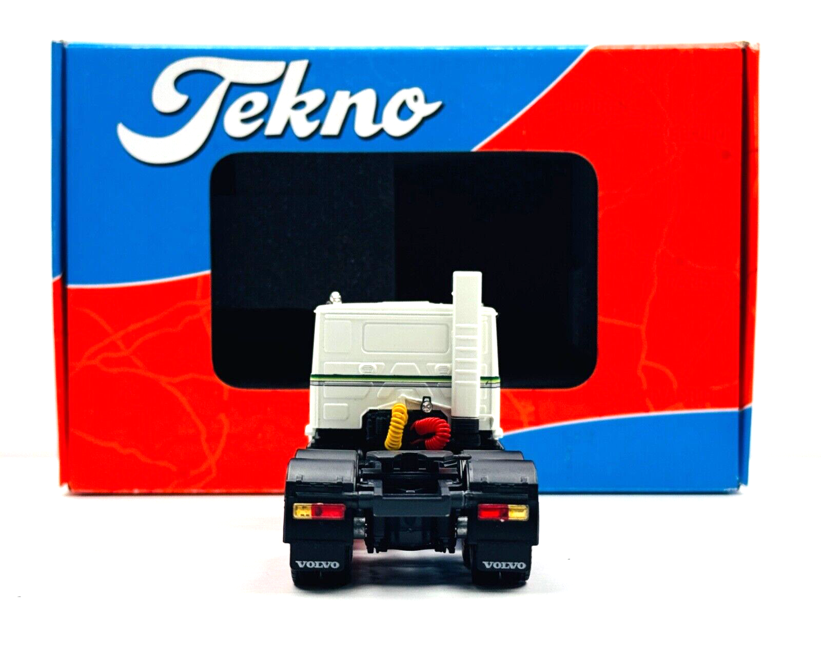 TEKNO 1/50 SCALE - 69430 - VOLVO F12 6X2 WHITE TRACTOR CAB UNIT - BOXED