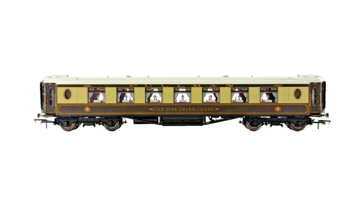 HORNBY OO GAUGE - RAKE OF 3 PULLMAN PASSENGER COACHES UNBOXED (WITH LIGHTS)