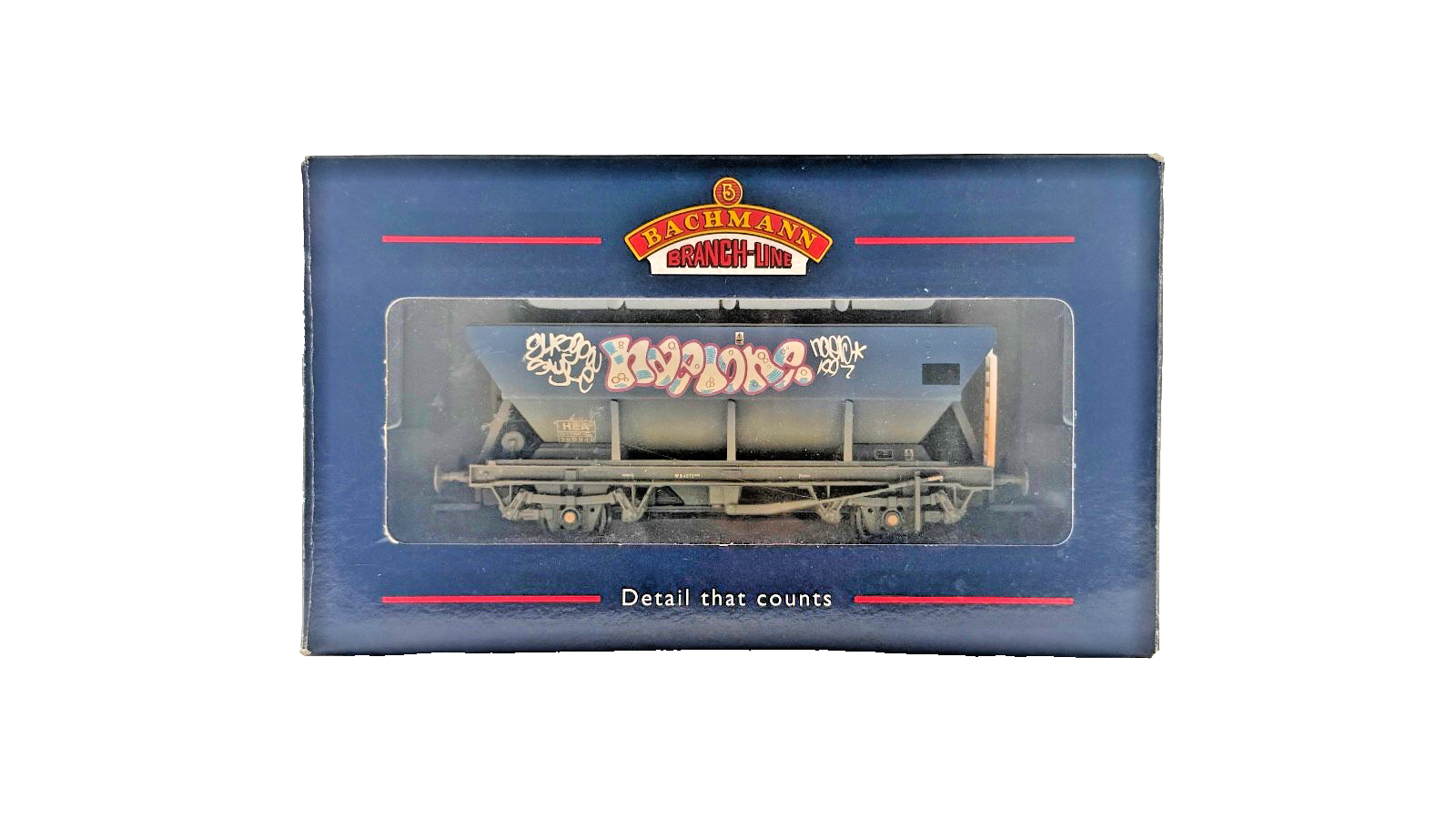 BACHMANN OO GAUGE - 33-556 - 46 TONNE HOPPER WAGON HEA WITH GRAFFITI WEATHERED