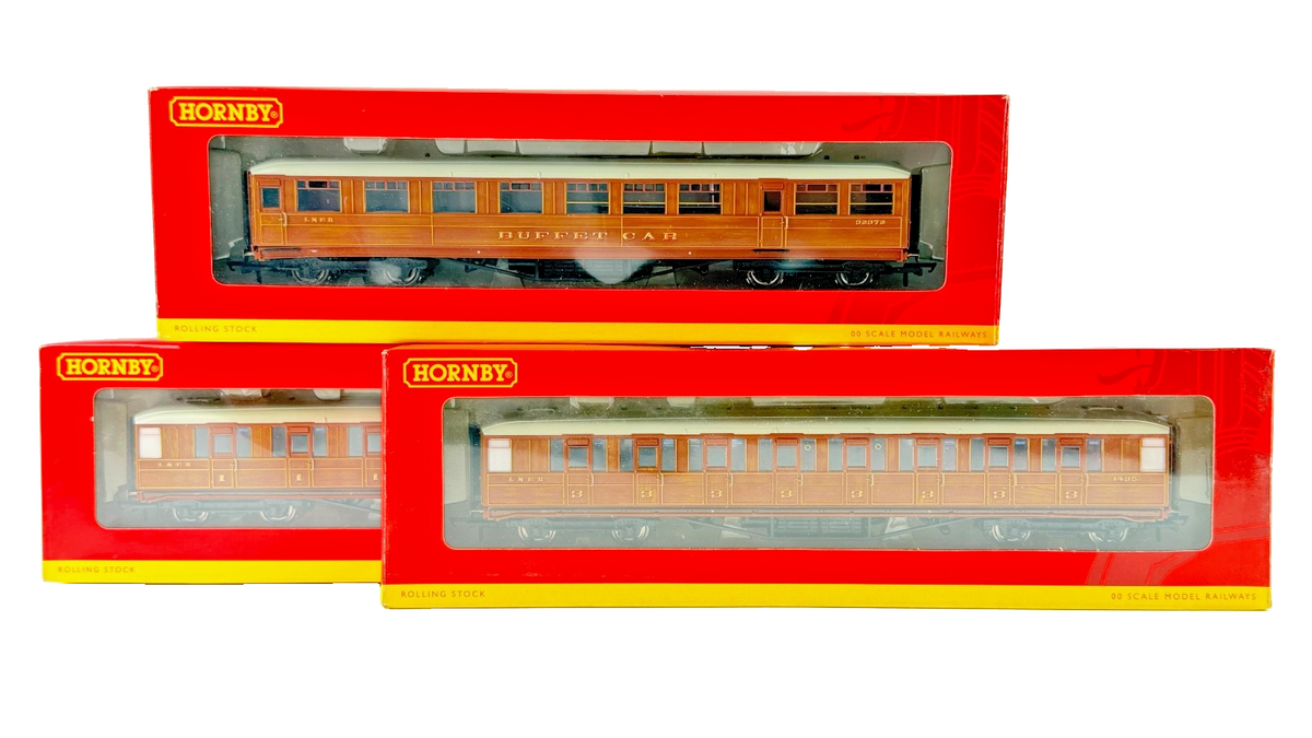 HORNBY OO GAUGE - R4171A/R4172/R4173A - LNER TEAK 61FT 6IN CORRIDOR COACHES X 3