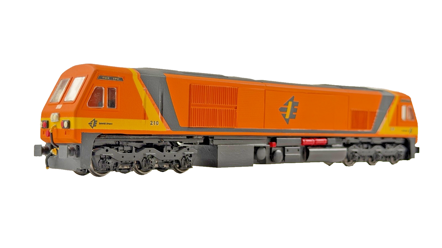 KIT BUILT OO GAUGE - IRISH IE CLASS 201 DIESEL LOCOMOTIVE RIVER ERNE 210 UNBOXED