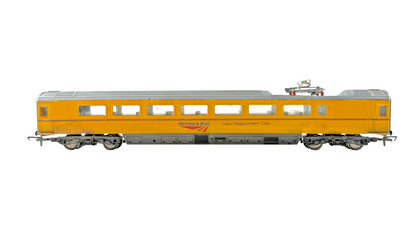 HORNBY OO GAUGE - REFINISHED NETWORK RAIL NEW MEASUREMENT MK3 COACHES PANTOGRAPH