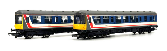 BRITANNIA PACIFIC MODELS 00 GAUGE - CLASS 104 NETWORK SOUTHEAST DMU 2 CAR HORNBY