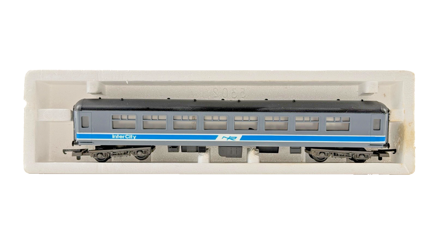 LIMA OO GAUGE - NIR NORTHERN IRISH INTERCITY REFINISHED DARK GREY COACHES X 3