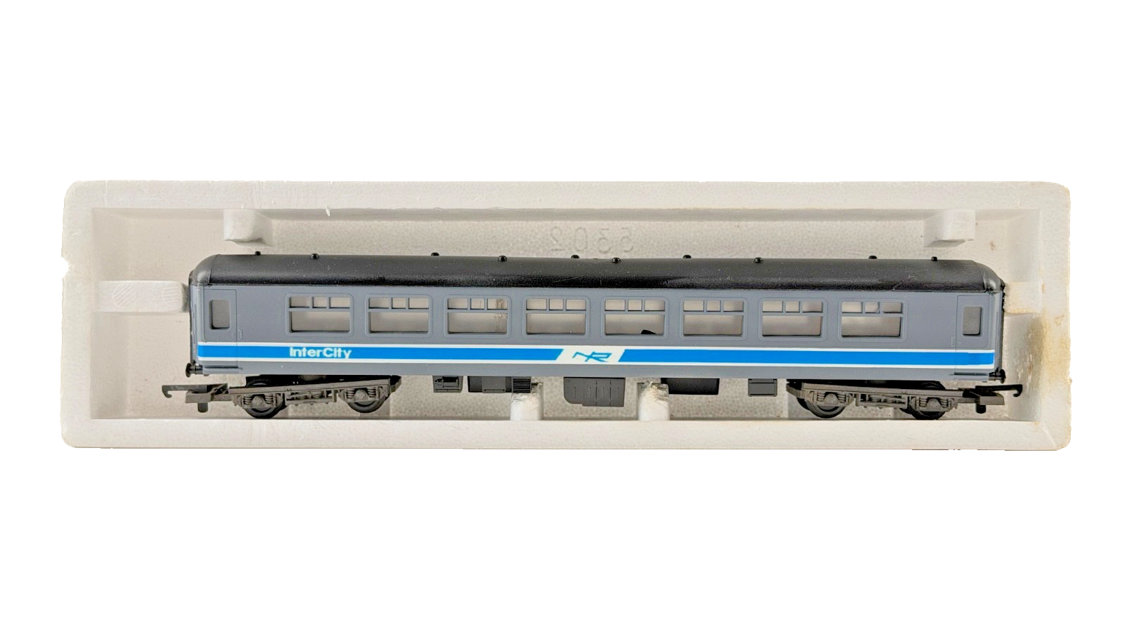 LIMA OO GAUGE - NIR NORTHERN IRISH INTERCITY REFINISHED DARK GREY COACHES X 3