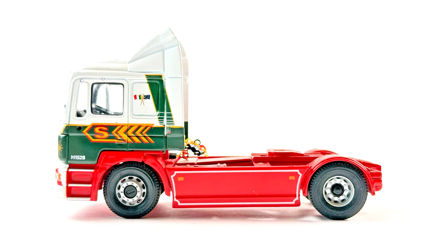 CORGI 1/50 SCALE EDDIE STOBART MAN "LINDSAY" 4X2 TRACTOR UNIT UNBOXED