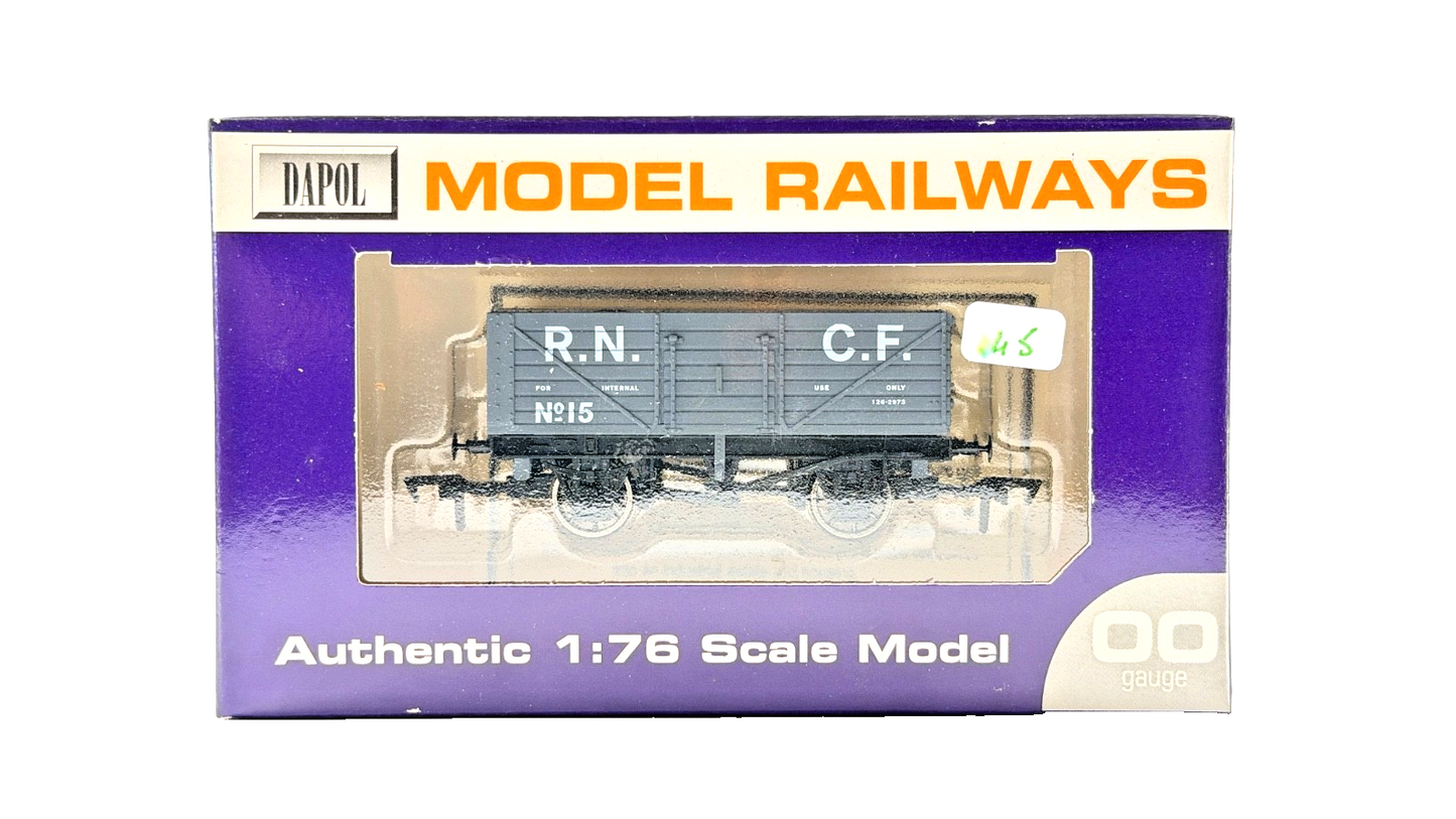 DAPOL 00 GAUGE - ROYAL NAVAL CORDITE FACTORY PLANK WAGON NO.15 (LIMITED EDITION)