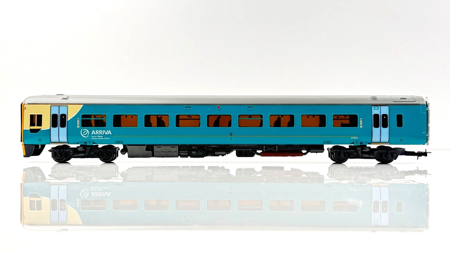 BACHMANN 00 GAUGE - 31-511 - CLASS 158 DMU 2 CAR ARRIVA TRAINS WALES - BOXED