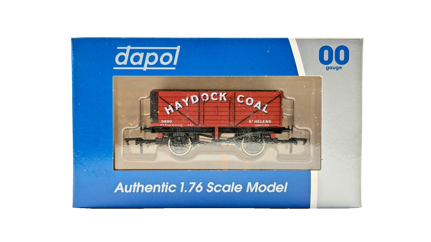DAPOL 00 GAUGE - HAYDOCK COAL ST HELENS COLLIERY WAGON NO.3890 (LIMITED EDITION)
