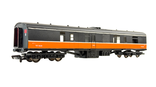 SILVER FOX MODELS OO GAUGE - IRISH RAIL BLACK OVER ORANGE GSV EX BSK COACH 3177