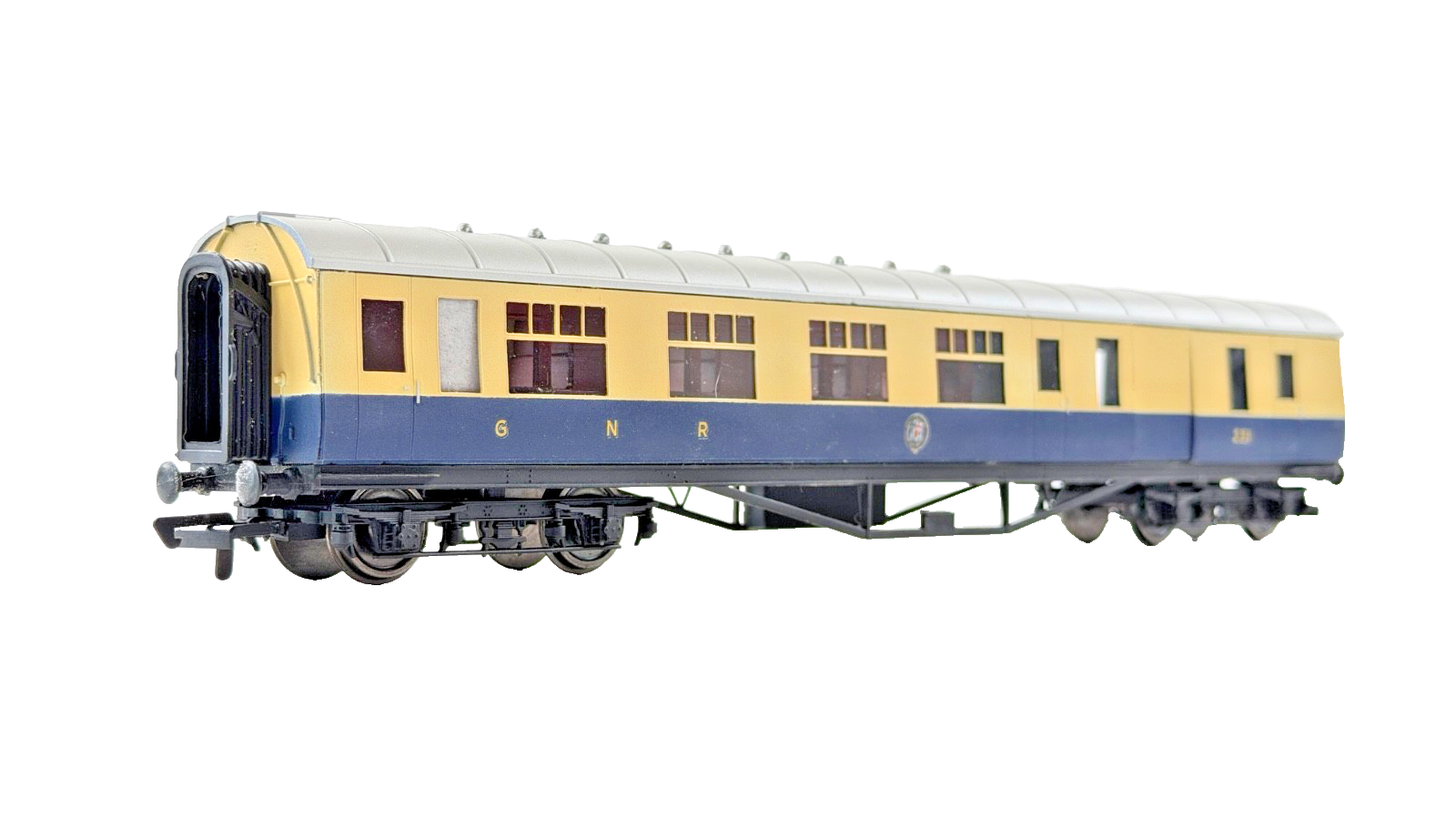 SILVER FOX MODELS OO GAUGE - GNRI NORTHERN IRISH RAIL CREAM/BLUE D5 COACH 231