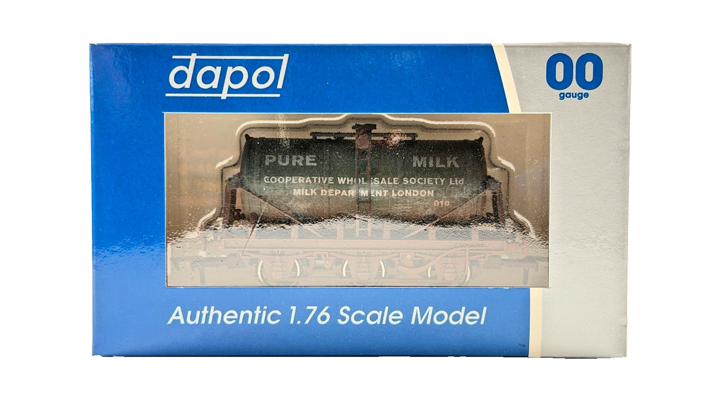 DAPOL 00 GAUGE - PURE MILK COOPERATIVE MILK DEPT TANKER 010 (LIMITED EDITION)