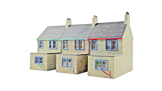 HORNBY OO GAUGE SKALEDALE - R8753 - SMALL STONE COTTAGE ROW OF 3 BOXED