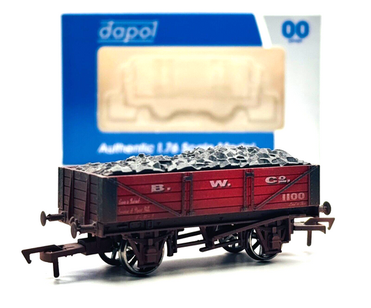 DAPOL 00 GAUGE - 4F-040-002 - 4 PLANK WAGON 'B W CO' WEATHERED NO.1100 - BOXED