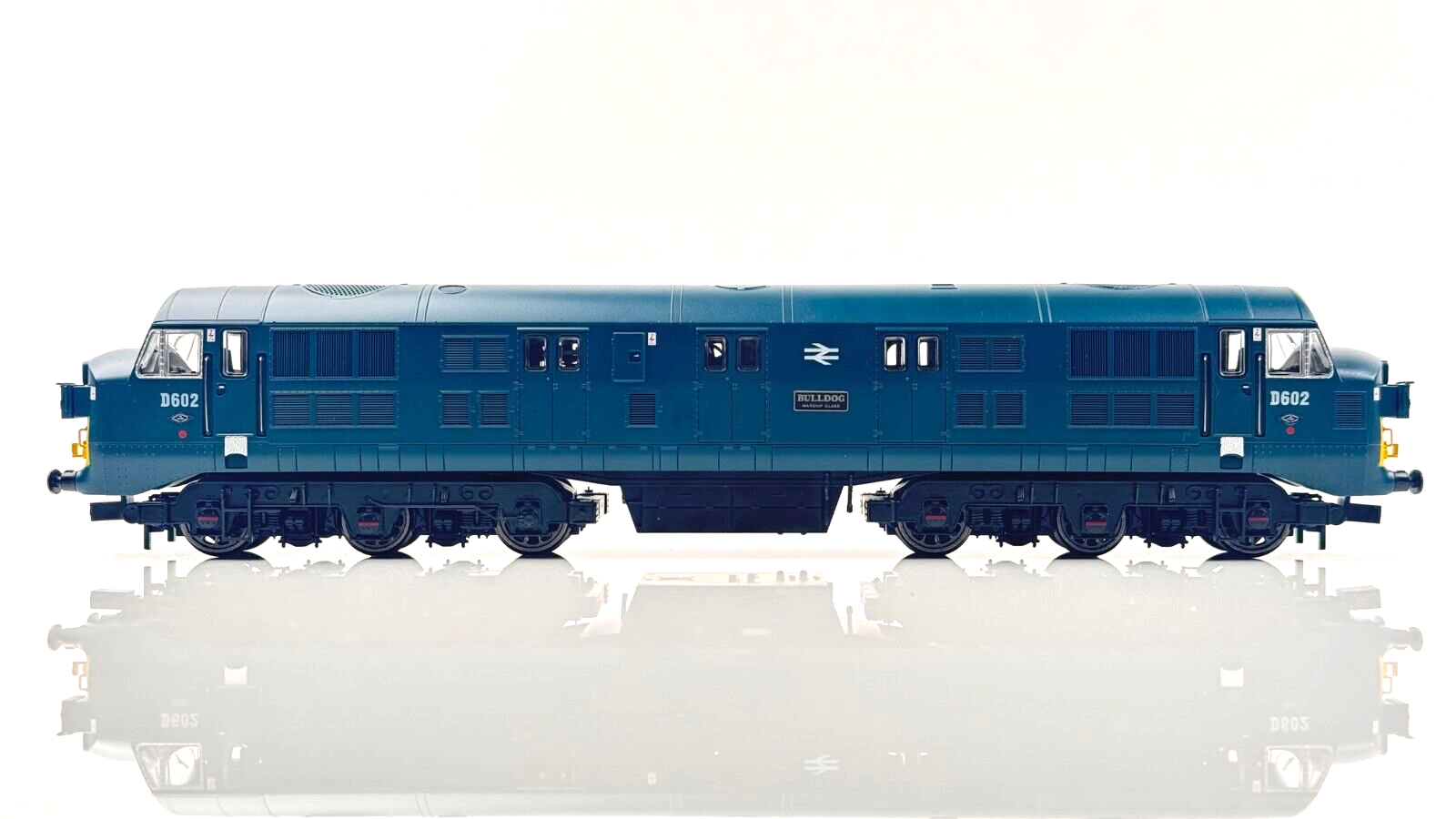 KERNOW MODELS 00 GAUGE - K2605 - D602 WARSHIP DIESEL LOCOMOTIVE BR BLUE BULLDOG