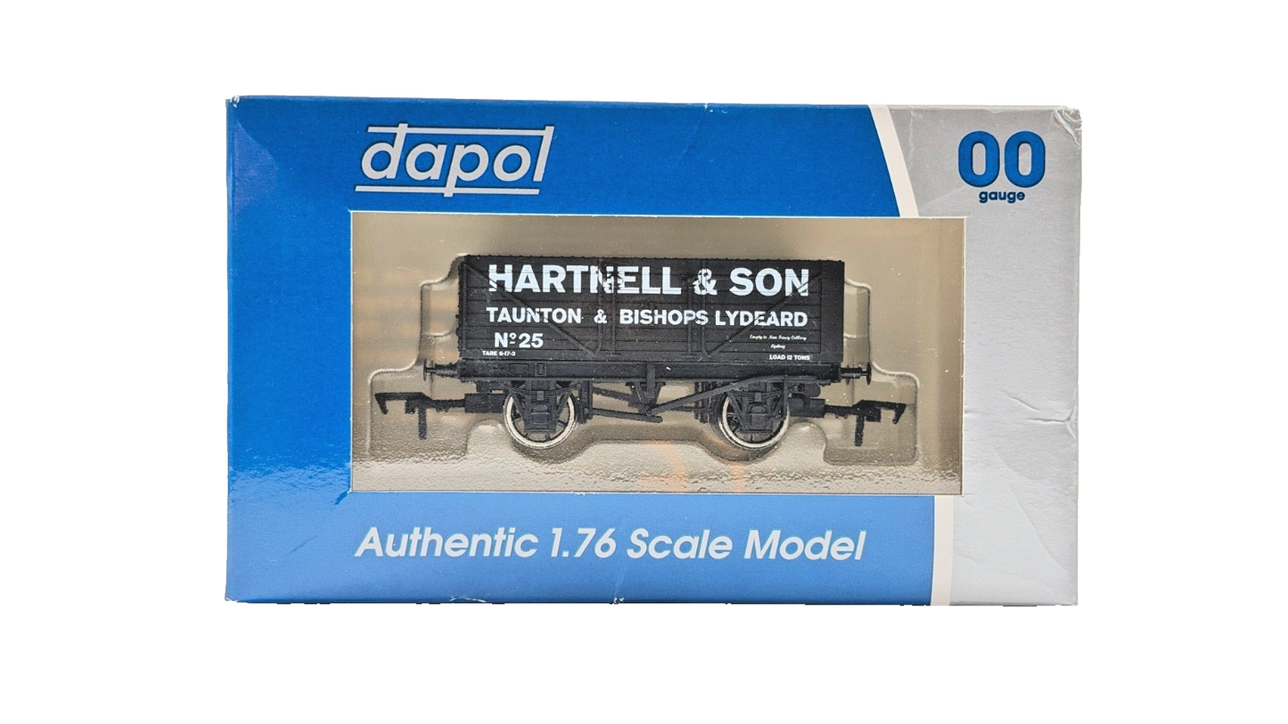 DAPOL 00 GAUGE - HARTNELL & SON TAUNTON BISHOPS LYDEARD NO.25 (LIMITED EDITION)