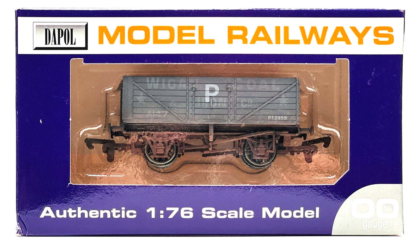 DAPOL 00 GAUGE - 'WIGAN COAL & IRON CO' PLANK WAGON P12959 (LIMITED EDITION)