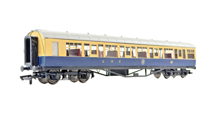 SILVER FOX MODELS OO GAUGE - GNRI NORTHERN IRISH RAIL CREAM/BLUE K15 COACH 98
