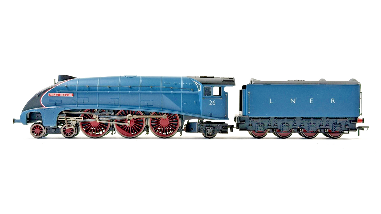 BACHMANN 00 GAUGE - 31-959 - CLASS A4 MILES BEEVOR LNER GARTER BLUE NO.26 BOXED