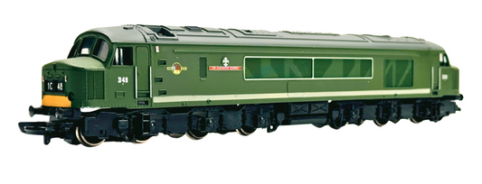 MAINLINE 00 GAUGE - 37-050 - TYPE 4 CLASS 40 DIESEL MANCHESTER REGIMENT GREEN