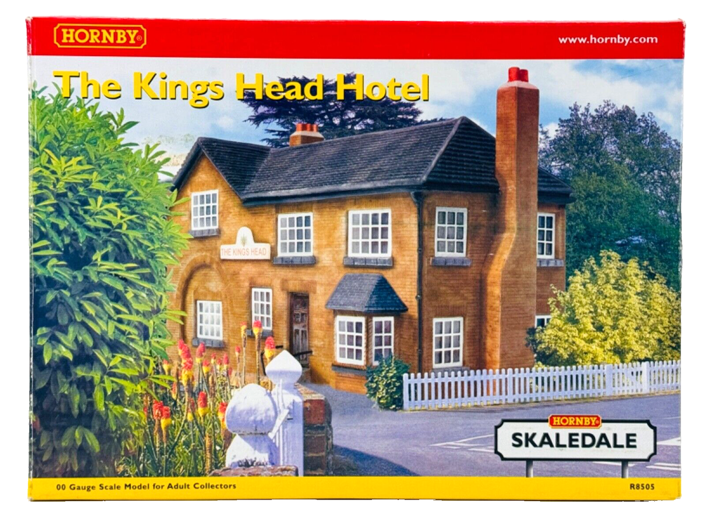 HORNBY 00 GAUGE SKALEDALE - R8505 - THE KINGS HEAD HOTEL - BOXED