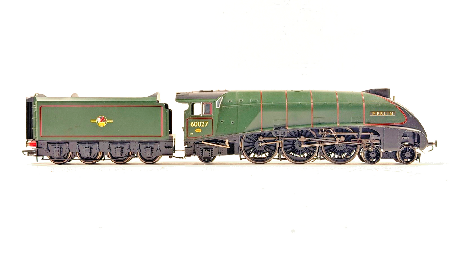 HORNBY 00 GAUGE - R3012 - BR 4-6-2 CLASS A4 LOCOMOTIVE 60027 MERLIN BOXED
